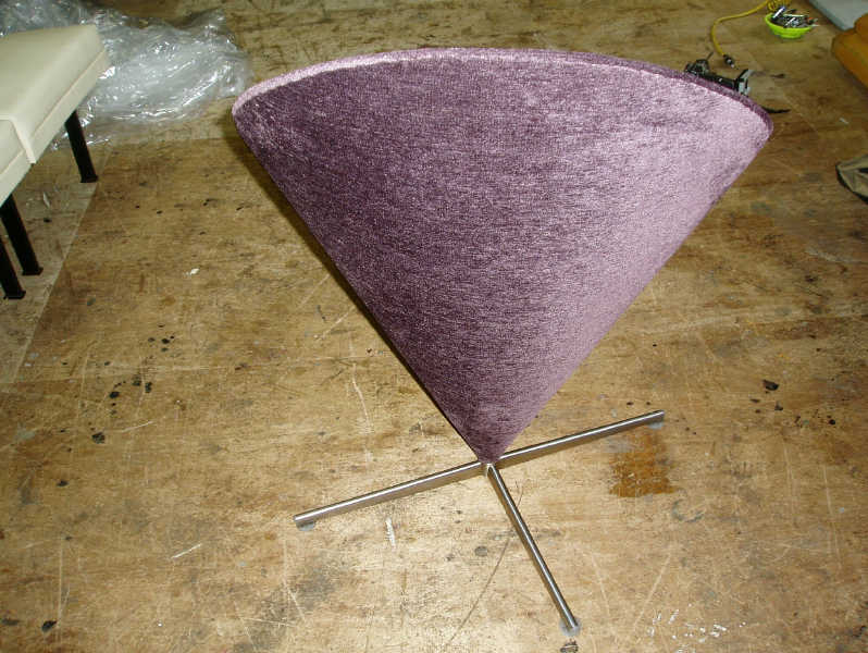 紫色小椅子
